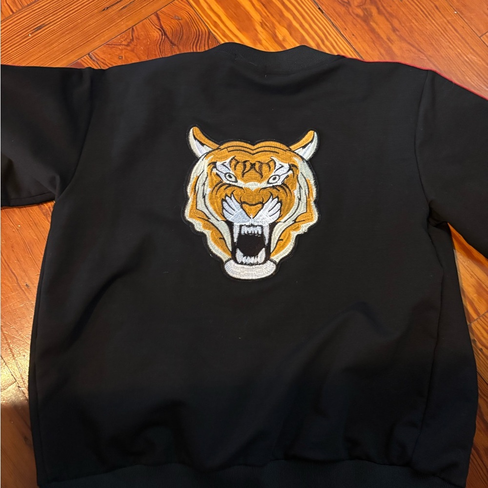Black Sweatshirt with Tiger Embroidery